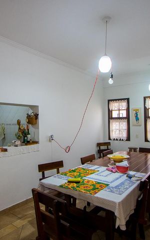Casa à venda com 157m², 3 quartos e 3 vagas Casa à venda com 157m², 3 quartos e 3 vagasCopa