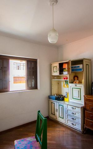 Casa à venda com 157m², 3 quartos e 3 vagas Casa à venda com 157m², 3 quartos e 3 vagasQuarto 2