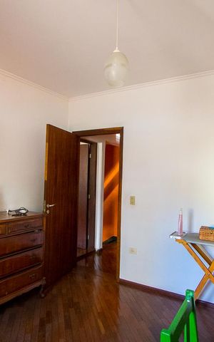 Casa à venda com 157m², 3 quartos e 3 vagas Casa à venda com 157m², 3 quartos e 3 vagasQuarto 2