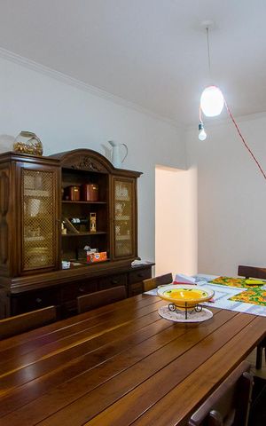 Casa à venda com 157m², 3 quartos e 3 vagas Casa à venda com 157m², 3 quartos e 3 vagasCopa