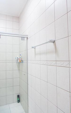 Casa à venda com 157m², 3 quartos e 3 vagas Casa à venda com 157m², 3 quartos e 3 vagasBanheiro