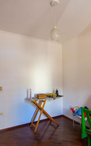 Casa à venda com 157m², 3 quartos e 3 vagas Casa à venda com 157m², 3 quartos e 3 vagasQuarto 2