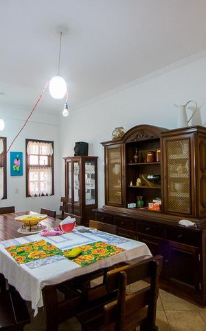 Casa à venda com 157m², 3 quartos e 3 vagas Casa à venda com 157m², 3 quartos e 3 vagasCopa
