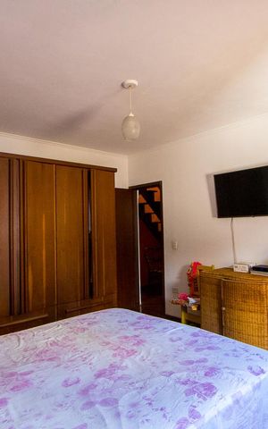 Casa à venda com 157m², 3 quartos e 3 vagas Casa à venda com 157m², 3 quartos e 3 vagasQuarto 1