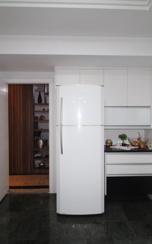 Apartamento à venda com 216m², 4 quartos e 3 vagasCozinha