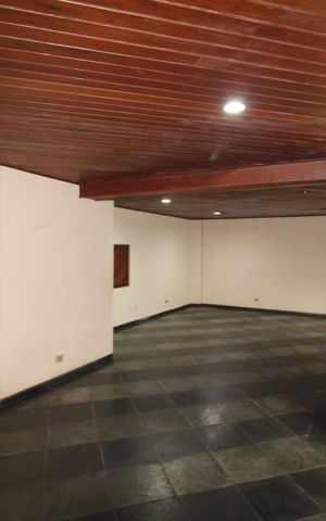 Apartamento à venda com 216m², 4 quartos e 3 vagasÁrea Comum