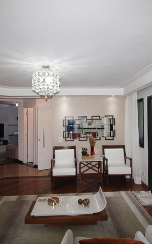Apartamento à venda com 216m², 4 quartos e 3 vagasSala