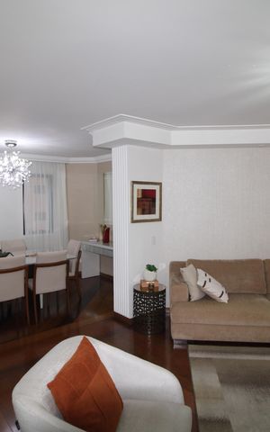 Apartamento à venda com 216m², 4 quartos e 3 vagasSala