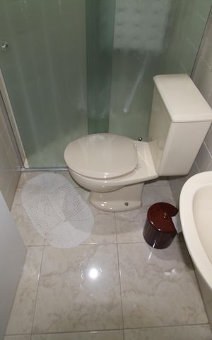 Apartamento à venda com 216m², 4 quartos e 3 vagasBanheiro de Serviço