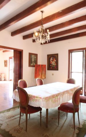 Casa à venda com 461m², 4 quartos e 2 vagas Casa à venda com 461m², 4 quartos e 2 vagasCopa
