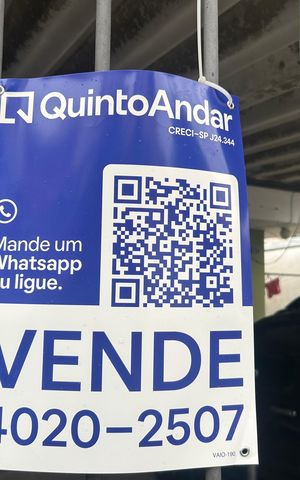 Casa à venda com 273m², 5 quartos e 4 vagas Casa à venda com 273m², 5 quartos e 4 vagasPlaca