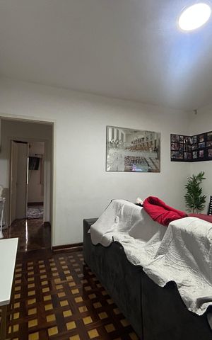 Casa à venda com 273m², 5 quartos e 4 vagas Casa à venda com 273m², 5 quartos e 4 vagasCasa - Sala