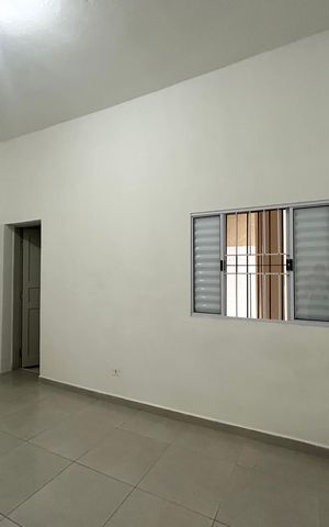 Casa à venda com 273m², 5 quartos e 4 vagas Casa à venda com 273m², 5 quartos e 4 vagasCasa 2 - Quarto 2