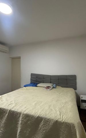 Casa à venda com 273m², 5 quartos e 4 vagas Casa à venda com 273m², 5 quartos e 4 vagasCasa - Suíte