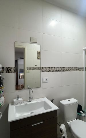 Casa à venda com 273m², 5 quartos e 4 vagas Casa à venda com 273m², 5 quartos e 4 vagasCasa - Banheiro da Suíte
