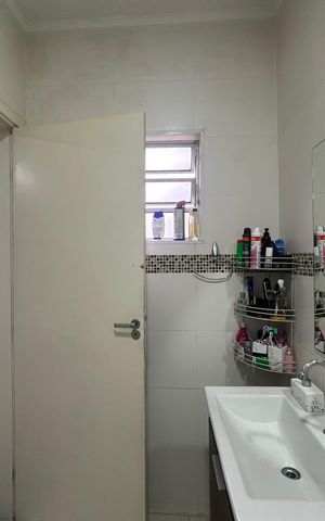 Casa à venda com 273m², 5 quartos e 4 vagas Casa à venda com 273m², 5 quartos e 4 vagasCasa - Banheiro da Suíte
