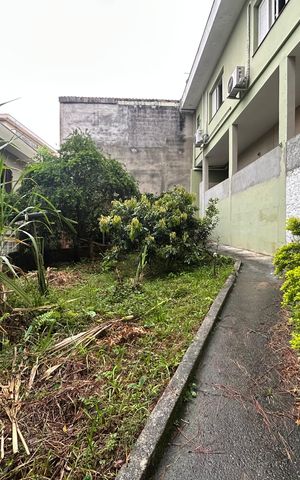 Casa à venda com 273m², 5 quartos e 4 vagas Casa à venda com 273m², 5 quartos e 4 vagasÁrea comum