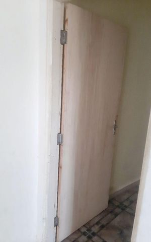 Casa para alugar com 42m², 1 quarto e sem vaga
