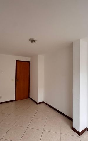 Apartamento para alugar com 190m², 3 quartos e 3 vagas Apartamento para alugar com 190m², 3 quartos e 3 vagasSuíte 2
