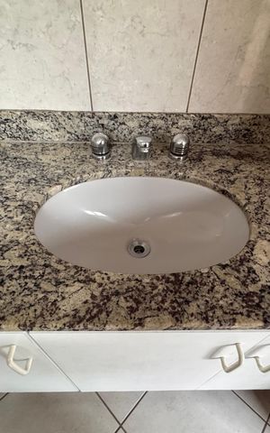 Apartamento para alugar com 190m², 3 quartos e 3 vagas Apartamento para alugar com 190m², 3 quartos e 3 vagasBanheiro suíte 2