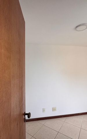 Apartamento para alugar com 190m², 3 quartos e 3 vagas Apartamento para alugar com 190m², 3 quartos e 3 vagasQuarto de serviço