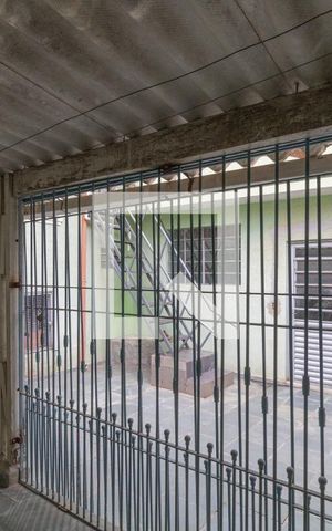 Casa à venda com 99m², 1 quarto e 1 vaga