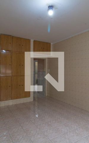 Casa à venda com 99m², 1 quarto e 1 vaga
