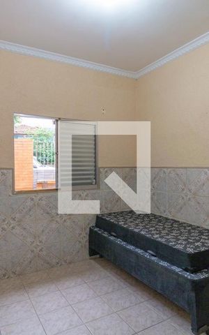Casa à venda com 99m², 1 quarto e 1 vaga