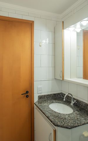 Apartamento para alugar com 64m², 2 quartos e 1 vaga Apartamento para alugar com 64m², 2 quartos e 1 vagaBanheiro