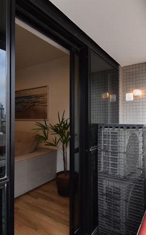 Apartamento à venda com 67m², 1 quarto e sem vagaSacada