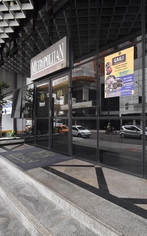 Apartamento à venda com 67m², 1 quarto e sem vagaFachada