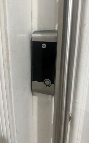 Apartamento à venda com 76m², 2 quartos e 1 vaga Apartamento à venda com 76m², 2 quartos e 1 vagaPorta de entrada