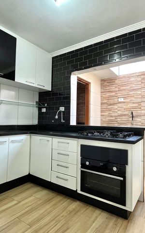 Casa de condomínio à venda com 60m², 2 quartos e 1 vaga Casa de condomínio à venda com 60m², 2 quartos e 1 vagaCozinha