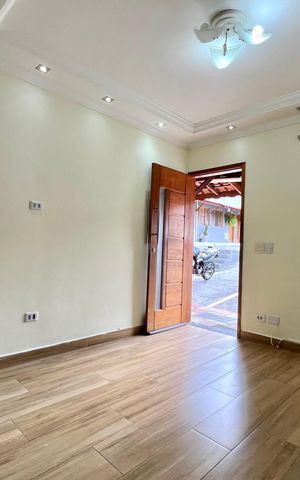 Casa de condomínio à venda com 60m², 2 quartos e 1 vaga Casa de condomínio à venda com 60m², 2 quartos e 1 vagaSala