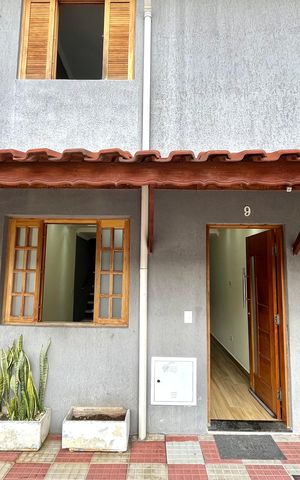 Casa de condomínio à venda com 60m², 2 quartos e 1 vaga Casa de condomínio à venda com 60m², 2 quartos e 1 vagaFachada da Casa