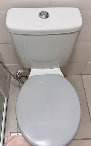Apartamento à venda com 44m², 2 quartos e 1 vaga Apartamento à venda com 44m², 2 quartos e 1 vagaBanheiro Social