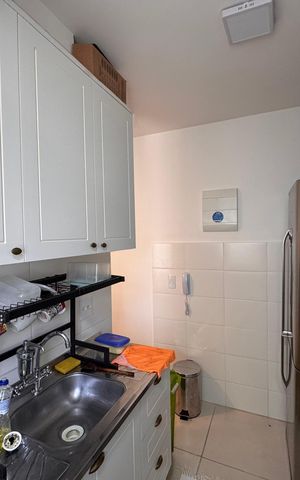 Apartamento à venda com 44m², 2 quartos e 1 vaga Apartamento à venda com 44m², 2 quartos e 1 vagaCozinha e Área de Serviço