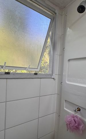 Apartamento à venda com 44m², 2 quartos e 1 vaga Apartamento à venda com 44m², 2 quartos e 1 vagaBanheiro Social