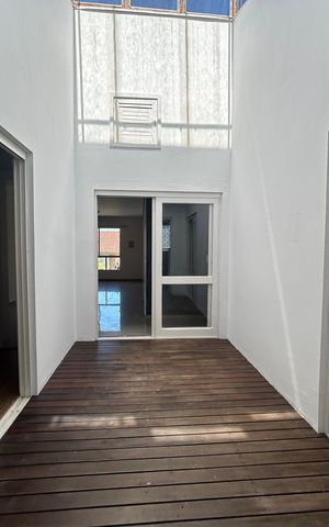 Casa à venda com 156m², 4 quartos e 2 vagasVista Sala
