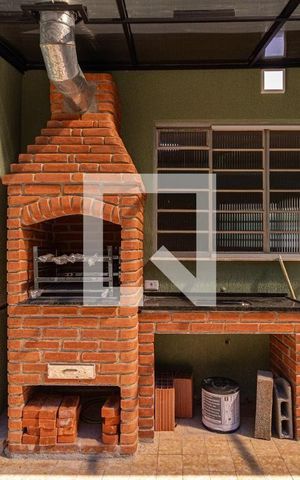 Casa para alugar com 310m², 3 quartos e 5 vagas