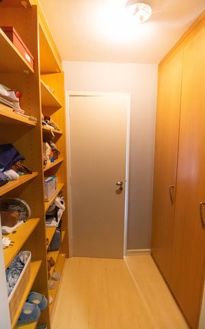 Apartamento à venda com 105m², 4 quartos e 2 vagas Apartamento à venda com 105m², 4 quartos e 2 vagasCloset da suíte