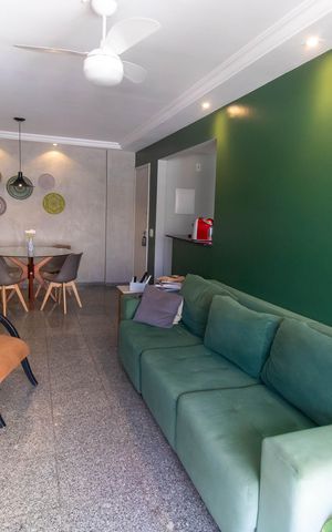 Apartamento à venda com 105m², 4 quartos e 2 vagas Apartamento à venda com 105m², 4 quartos e 2 vagasSala
