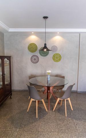 Apartamento à venda com 105m², 4 quartos e 2 vagas Apartamento à venda com 105m², 4 quartos e 2 vagasSala