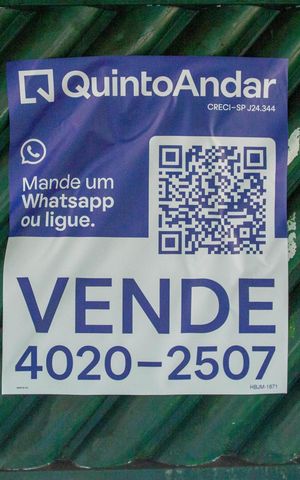 Casa para alugar com 800m², 3 quartos e 5 vagasplaquinha