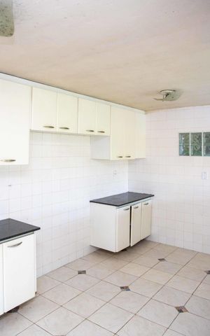 Casa para alugar com 800m², 3 quartos e 5 vagasCozinha