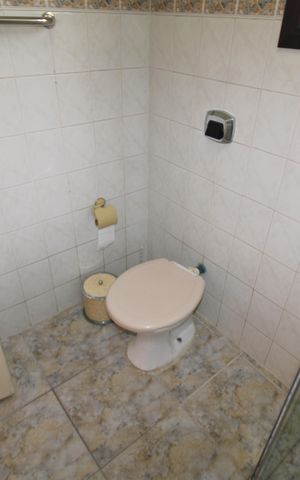Casa à venda com 380m², 3 quartos e 1 vagaBanheiro da Suíte 1