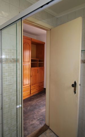 Casa à venda com 380m², 3 quartos e 1 vagaBanheiro da Suíte 1