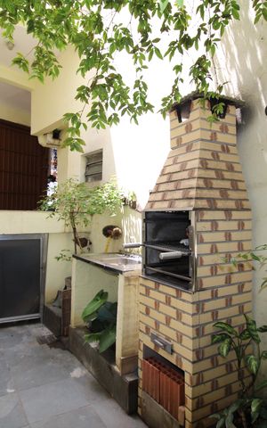 Casa à venda com 380m², 3 quartos e 1 vagaÁrea de Serviço 2