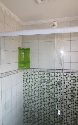 Casa à venda com 380m², 3 quartos e 1 vagaBanheiro da Suíte 2