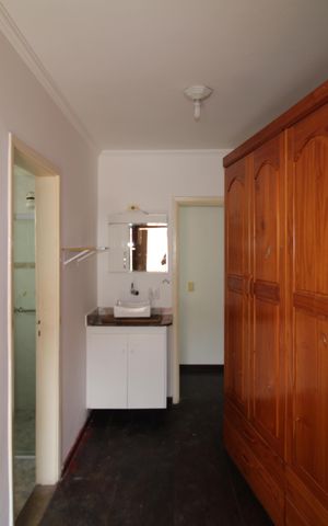 Casa à venda com 380m², 3 quartos e 1 vagaSuíte 1